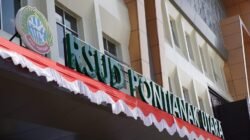 "Memasuki tahun ketiga, RSUD Pontianak Utara berkomitmen meningkatkan kualitas pelayanan, SDM, dan fasilitas demi kepuasan pasien di Kota Pontianak."