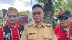 "Delegasi Sarawak Malaysia turut ramaikan karnaval budaya Naik Dango 2026 di Pontianak. Agenda tahunan ini diharapkan tingkatkan ekonomi UMKM warga. "