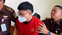 Terdakwa kasus ujaran kebencian Muhammad Adimas Firdaus alias Resbob