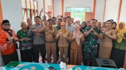 Dinas Lingkungan Hidup dan aparat gelar edukasi pengelolaan sampah di Tanjung Sekayam untuk dorong pemilahan limbah domestik tingkat rumah tangga.