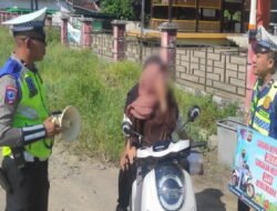 Tingkatkan Kesadaran Keselamatan, Satlantas Polres Sekadau Beri Teguran Humanis pada Pelanggar
