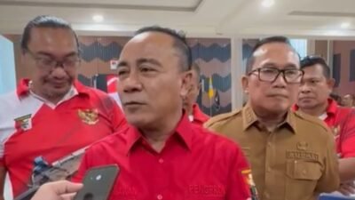"Wakil Gubernur Kalbar Krisantus Kurniawan mendesak pusat mengalihkan jalur nasional di Sanggau ke rute alternatif yang lebih aman bagi warga dan pengendara."