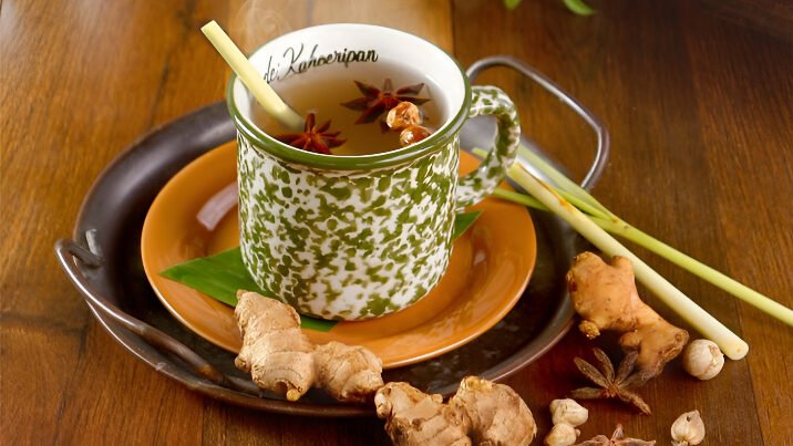 Ilustrasi - Cuaca dingin bikin perut keroncongan? Segera intip 15 ide makanan dan minuman hangat lezat yang siap memanjakan lidah sekaligus menjaga daya tahan tubuh. (Dok. Ist)