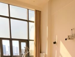 Canggih! Tirai Ini Bisa Bangunkan Anda Otomatis