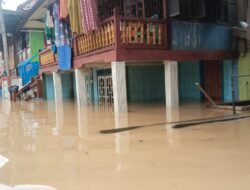 Hujan Lebat Picu Banjir di Musi Rawas Utara Ribuan Rumah Warga Terendam