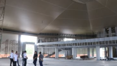 Pemkot mempercepat pembangunan Masjid Agung Nurul Islam Singkawang dengan konsep Kopiah Nusantara. Proyek ikon wisata religi ini ditargetkan rampung akhir 2026.