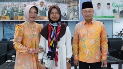 Wako Pontianak Lepas Aila, Calon Haji Termuda yang Gantikan Ibu