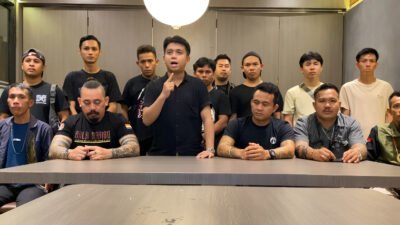Aliansi Generasi Muda Dayak Bersatu Kalbar memberi ultimatum kepada KPK untuk memperjelas status kasus dugaan korupsi jalan di Kabupaten Mempawah. (Dok: HO/Faktakalbar.id)