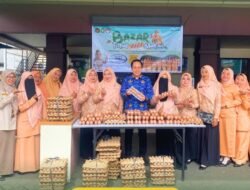 DWP Karantina Kalbar Berdayakan Ekonomi Lokal Melalui Bazar Telur Murah