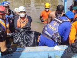 Tim SAR Gabungan Temukan Korban Terakhir Insiden Kapal Terbakar di Ketapang