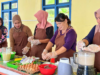 Ibu-Ibu Desa Pelapis Olah Hasil Laut Tingkatkan Ekonomi Pesisir Kepulauan Karimata