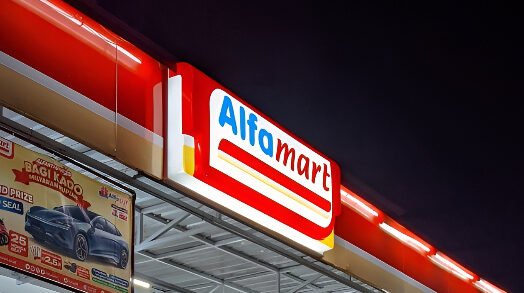 Ilustrasi - Tertarik menjadi pengusaha minimarket? Cari tahu rincian modal awal, sistem royalti, hingga syarat buka gerai franchise Alfamart terbaru di sini. (Dok. Ist)