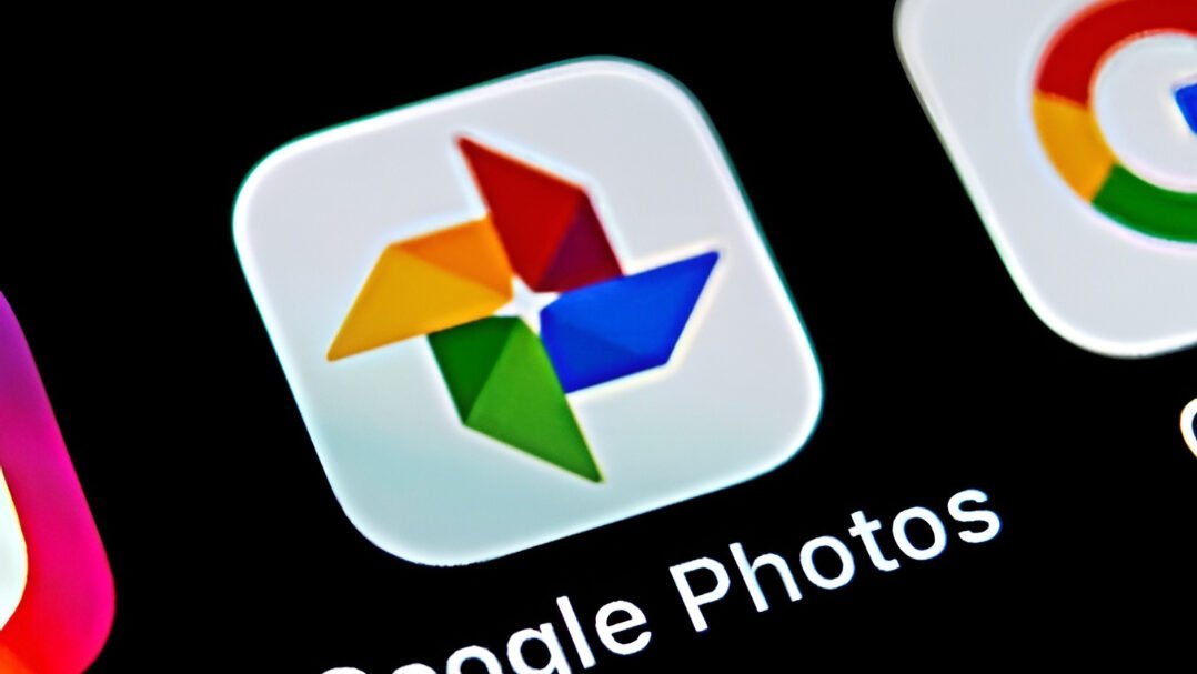 Ilustrasi - Google siap rilis fitur AI canggih bernama Wardrobe untuk menata lemari pakaian digital Anda secara virtual. (Dok. Ist)