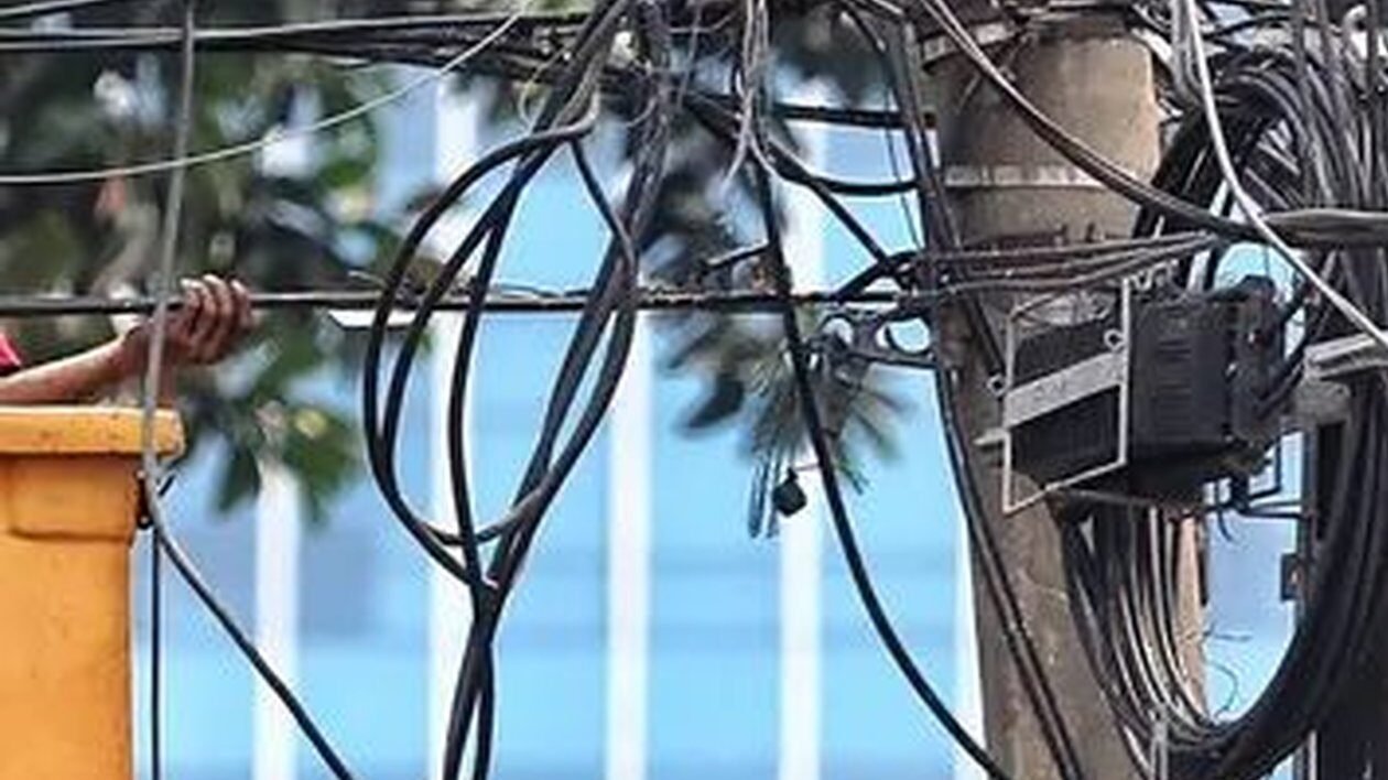 Ilustrasi jaringan kabel Fiber Optik Jaringan Telekomunikasi. (Dok. Ist)