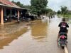 Hujan Deras Picu Luapan Sungai Rendam Permukiman Warga Dusun Teraju Barat
