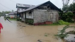 Kondisi permukiman warga di kawasan Kecamatan Subah yang terendam luapan air sungai menyusul tingginya curah hujan di Kabupaten Sambas.