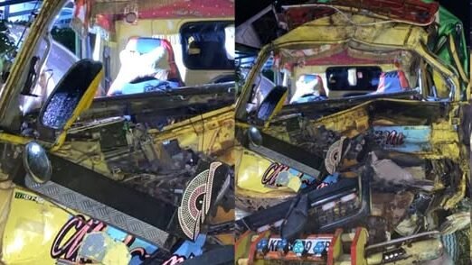 Kondisi ringsek parah pada bagian depan salah satu kendaraan yang terlibat kecelakaan lalu lintas beruntun di Kecamatan Tayan Hulu, Kabupaten Sanggau.