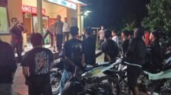 Aparat kepolisian memberikan teguran dan mengamankan puluhan sepeda motor yang menggunakan knalpot tidak standar dalam operasi penertiban wilayah.