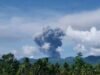 Tim SAR Lanjutkan Pencarian Pendaki Gunung Dukono di Tengah Erupsi Susulan