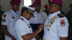 Prosesi upacara pengukuhan jabatan di lingkungan Satuan Pertahanan Pantai Kodaeral XII yang berlangsung secara khidmat di Kabupaten Mempawah.