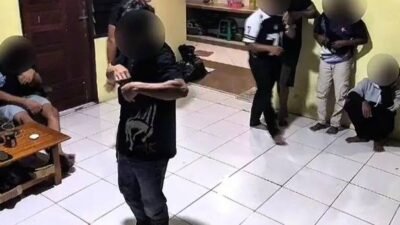 Tim Polda Kalbar melakukan penggerebekan pekerja migran ilegal di sebuah rumah penampungan di Kubu Raya usai membuntuti taksi dari Bandara Supadio.