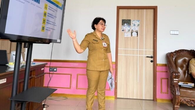 Dinas Kesehatan Kabupaten Ketapang mengonfirmasi satu warga meninggal dunia akibat kasus Hanta Virus pertama yang menular dari tikus ke manusia.